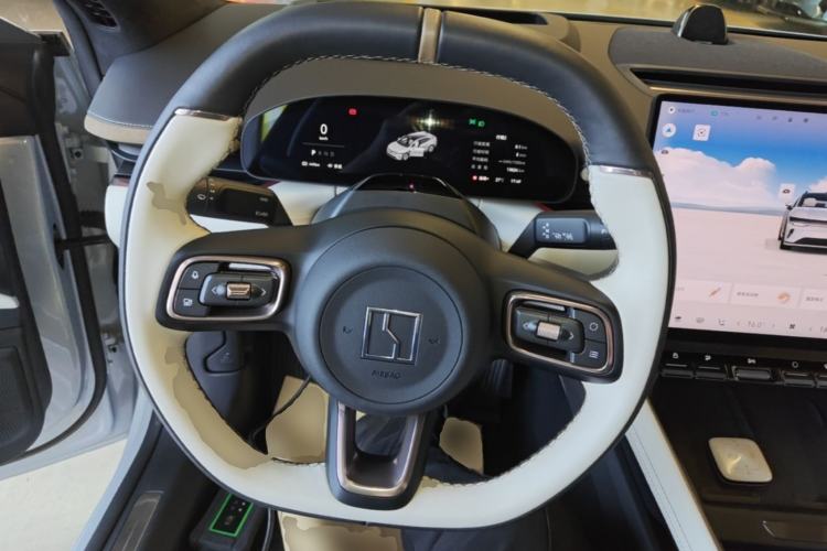 Used Zeekr 007GT 2025 Four-Wheel Drive Intelligent Driving Version 75 kWh Steering Wheel