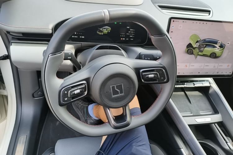 Used Zeekr 007GT 2025 Four-Wheel Drive Intelligent Driving Version 75 kWh Steering Wheel