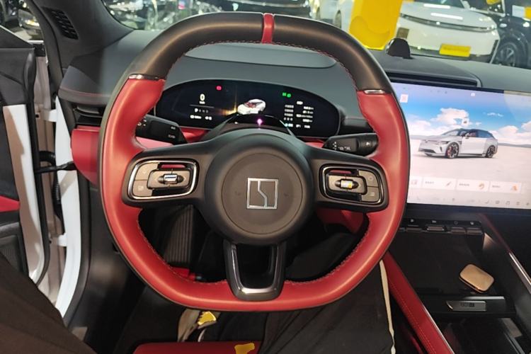 Used Zeekr 007GT 2025 Four-Wheel Drive Intelligent Driving Version 75 kWh Steering Wheel