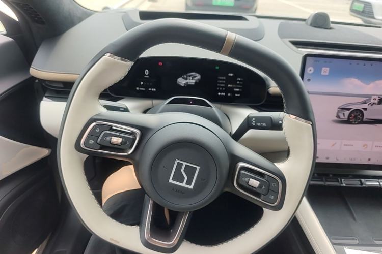 Used Zeekr 007GT 2025 Four-Wheel Drive Intelligent Driving Version 75 kWh Steering Wheel