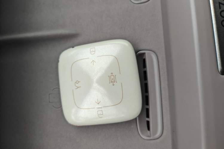 Used Zeekr 007GT 2025 Long-Range Rear-Wheel Drive Intelligent Driving Version 100 kWh Vehicle Key