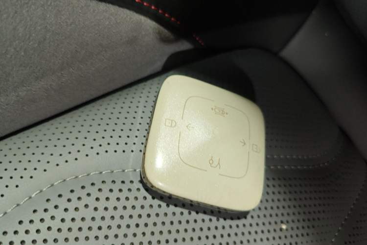 Used Zeekr 007GT 2025 Four-Wheel Drive Intelligent Driving Version 75 kWh Vehicle Key