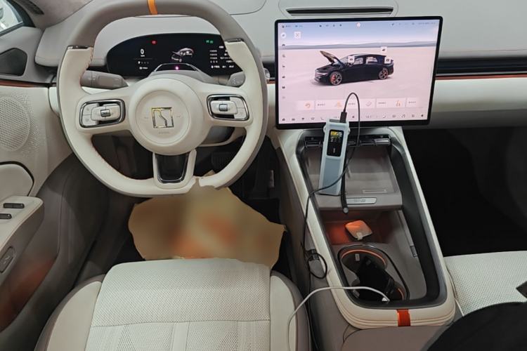 Used Zeekr 007GT 2025 Long-Range Rear-Wheel Drive Intelligent Driving Version 100 kWh Center Console