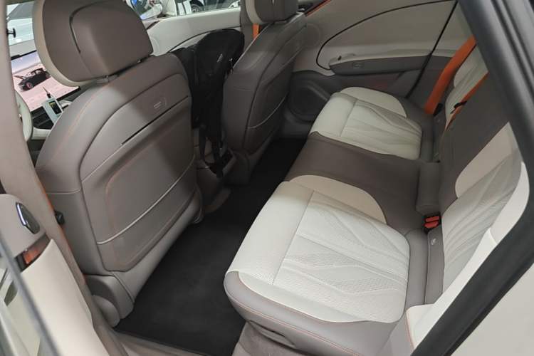 Used Zeekr 007GT 2025 Long-Range Rear-Wheel Drive Intelligent Driving Version 100 kWh Left Rear Seat