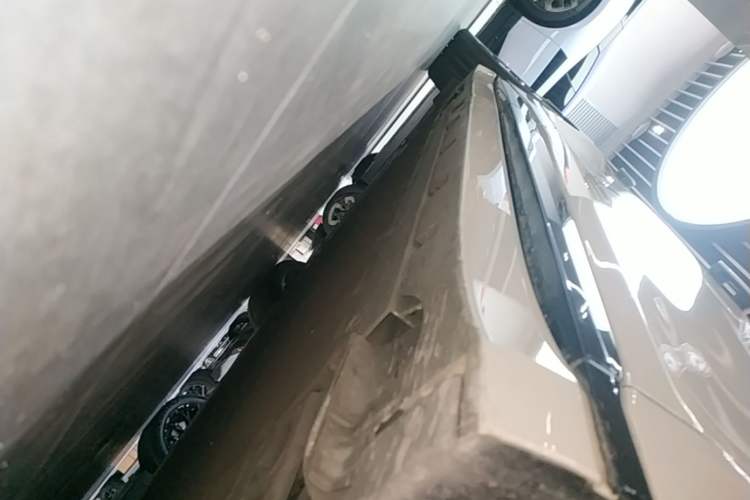Used Zeekr 007GT 2025 Long-Range Rear-Wheel Drive Intelligent Driving Version 100 kWh Right Side Sill