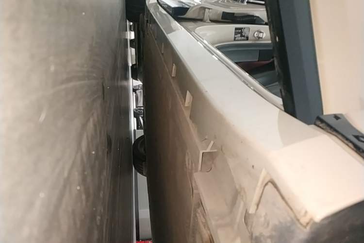 Used Zeekr 007GT 2025 Long-Range Rear-Wheel Drive Intelligent Driving Version 100 kWh Right Side Sill