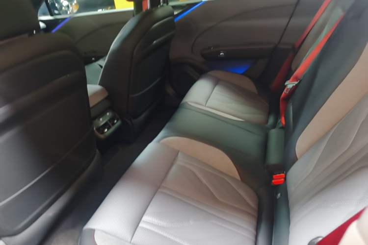 Used Zeekr 007GT 2026 Model Rear-Drive Max Version 75 kWh Left Rear Seat