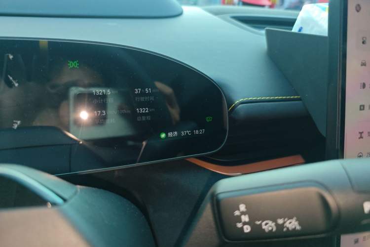 Used Zeekr 007GT 2026 Model All-Wheel-Drive Ultra Version 103 kWh Odometer Close Up