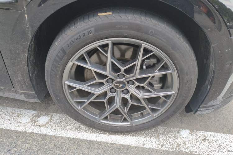 Used Zeekr 007GT 2026 Model Rear-Drive Max Version 75 kWh Right Front Wheel Hub