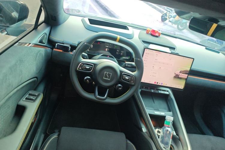 Used Zeekr 007GT 2026 Model All-Wheel-Drive Ultra Version 103 kWh Steering Wheel