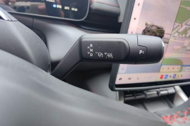 Used Zeekr 007GT 2026 Model Rear-Drive Max Version 75 kWh Gear Lever