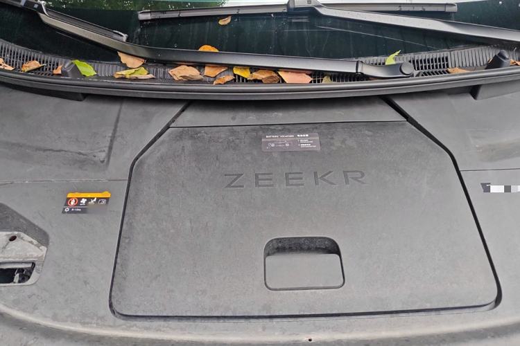 Used Zeekr 009 2022 ME Edition Engine Bay