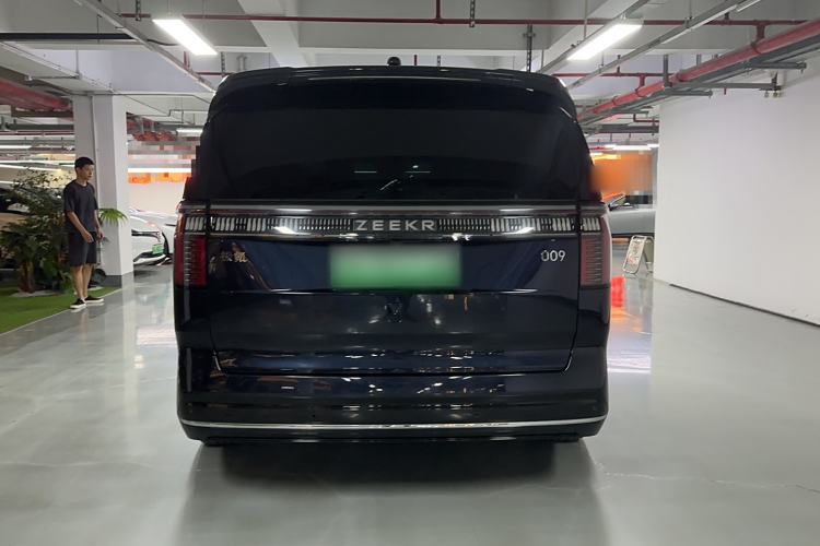 Used Zeekr 009 2022 ME Edition Exterior 5
