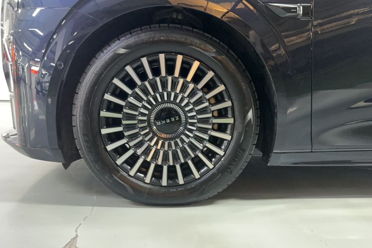 Used Zeekr 009 2022 ME Edition Exterior 7