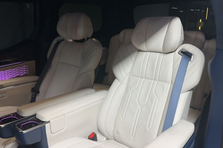 Used Zeekr 009 2022 ME Edition Interior 5