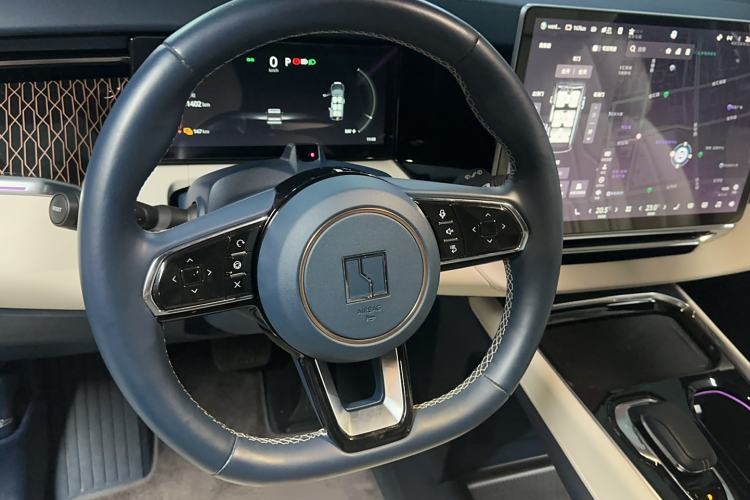 Used Zeekr 009 2022 ME Edition Steering Wheel