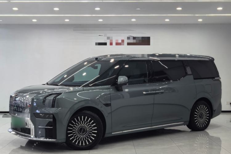 Used Zeekr 009 2024 Six-Seat Executive Version 4WD 108 kWh Left Side