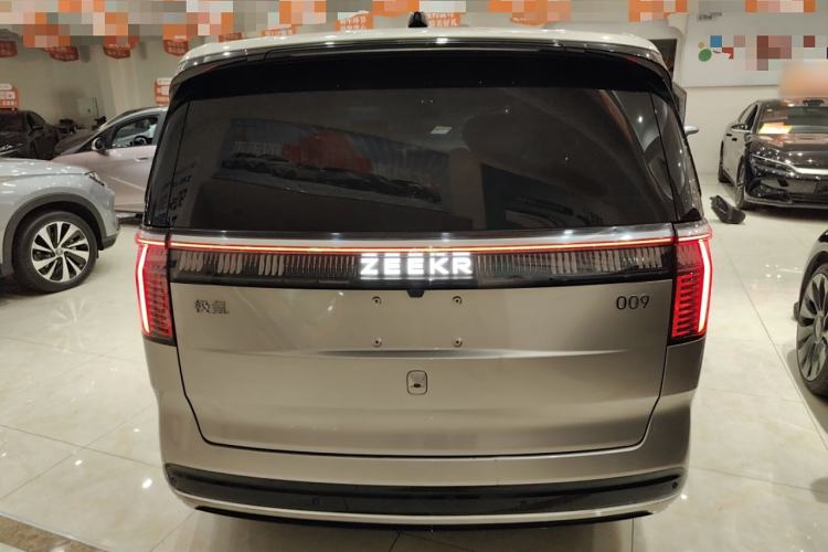 Used Zeekr 009 2022 ME Edition Rear