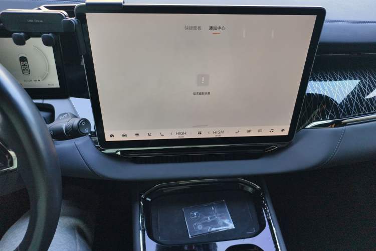 Used Zeekr 009 2022 Revised WE Version Audio And AC Panel