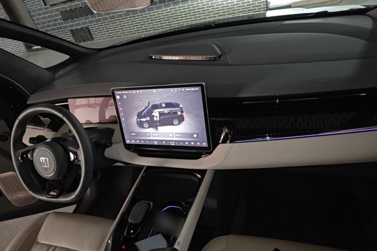 Used Zeekr 009 2022 WE Edition Center Console