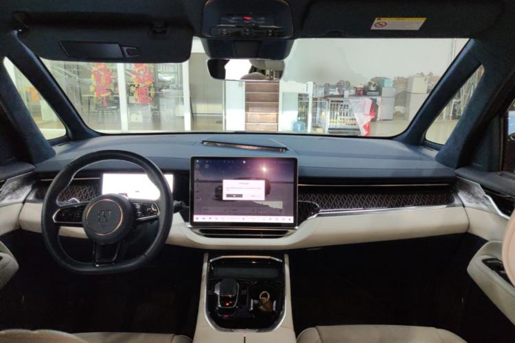 Used Zeekr 009 2022 WE Edition Center Console