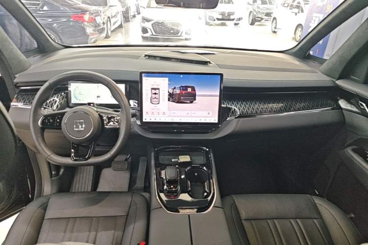 Used Zeekr 009 2022 WE Edition Center Console