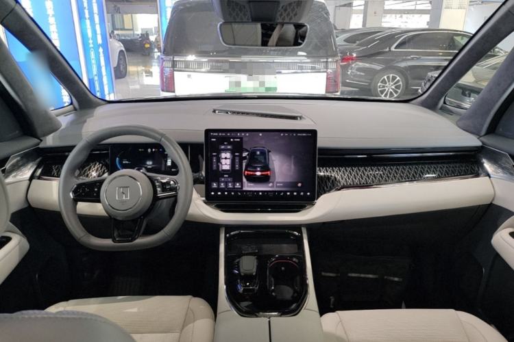 Used Zeekr 009 2022 WE Edition Center Console