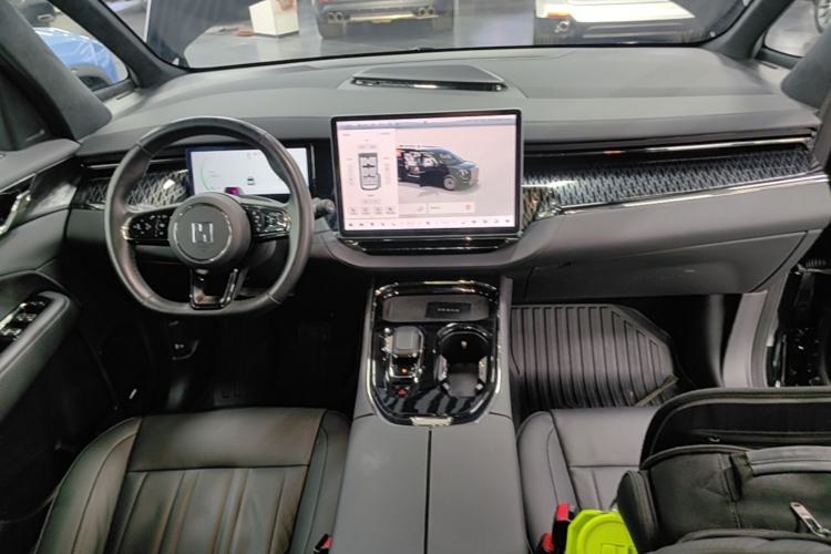 Used Zeekr 009 2022 WE Edition Center Console
