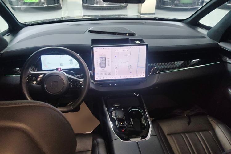 Used Zeekr 009 2022 WE Edition Center Console
