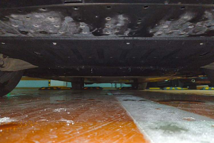 Used Zeekr 009 2022 WE Edition Chassis Front