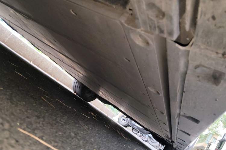 Used Zeekr 009 2022 WE Edition Chassis Front Left