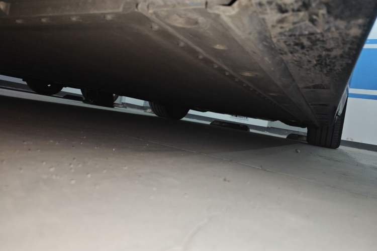 Used Zeekr 009 2022 ME Edition Chassis Front Left