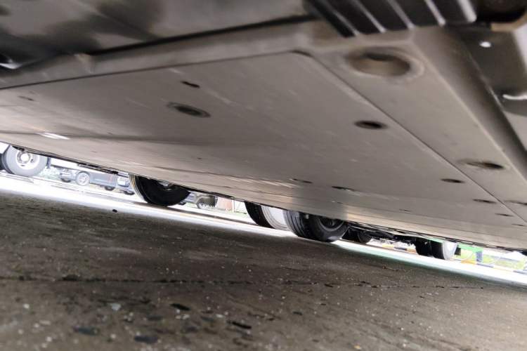 Used Zeekr 009 2022 WE Edition Chassis Front Left