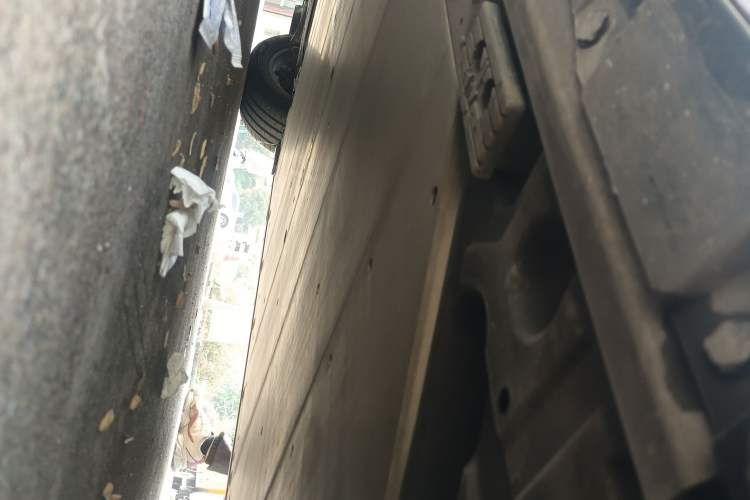 Used Zeekr 009 2022 WE Edition Chassis Rear Left