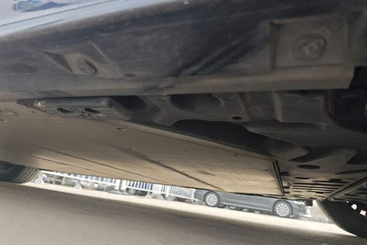 Used Zeekr 009 2022 Revised WE Version Chassis Rear Left