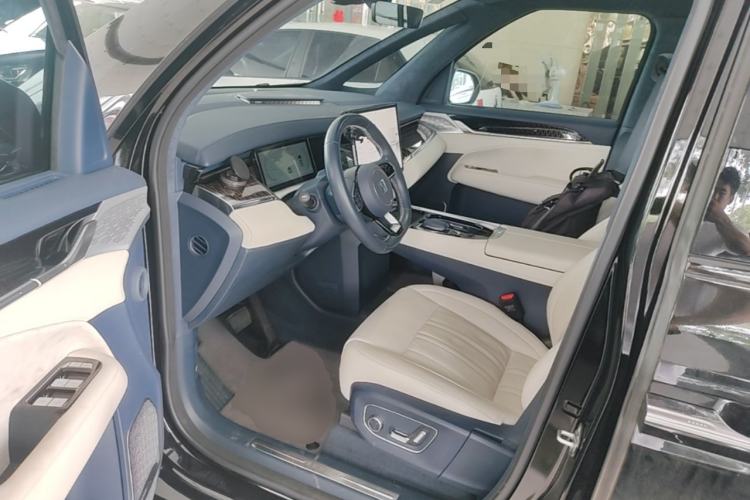Used Zeekr 009 2022 WE Edition Driver Seat