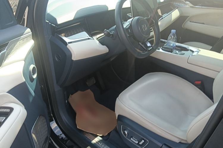 Used Zeekr 009 2022 ME Edition Driver Seat