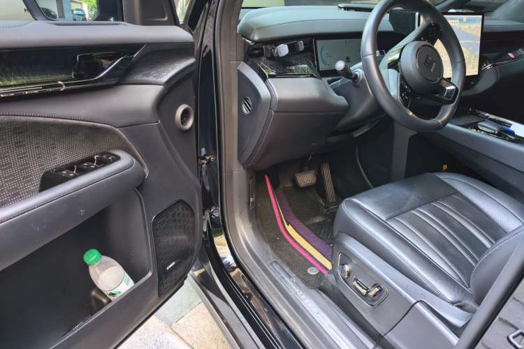 Used Zeekr 009 2022 WE Edition Driver Seat