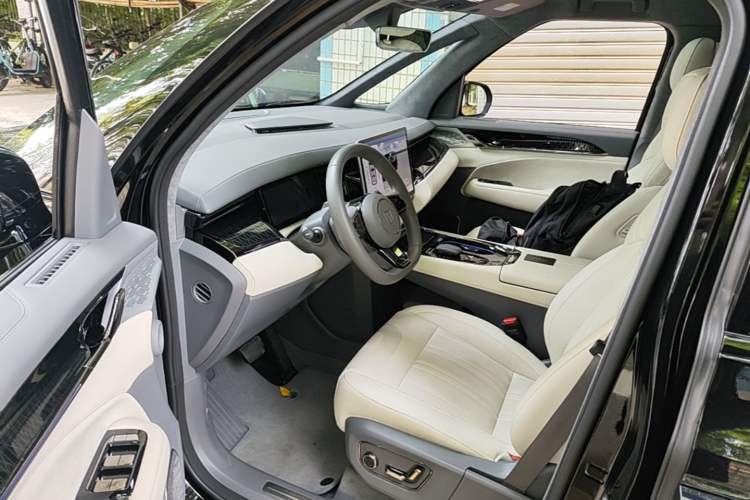 Used Zeekr 009 2022 WE Edition Driver Seat