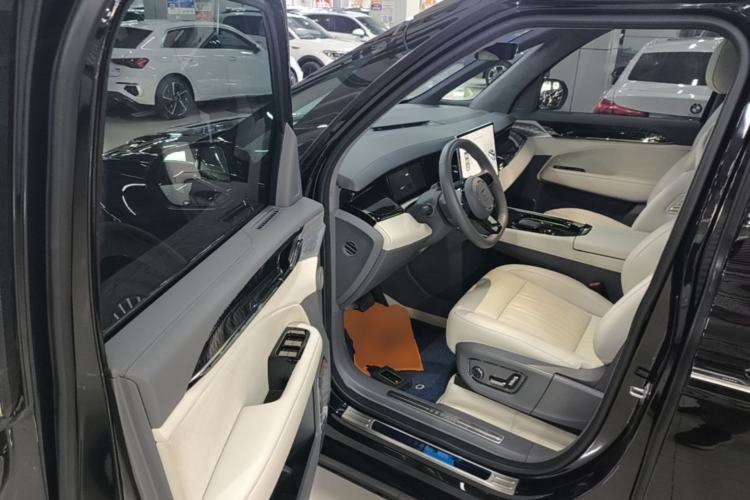 Used Zeekr 009 2022 WE Edition Driver Seat
