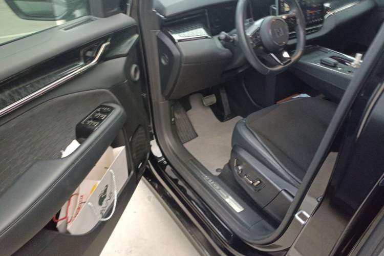 Used Zeekr 009 2022 WE Edition Driver Seat