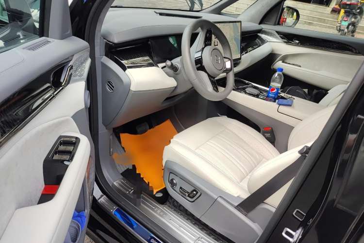 Used Zeekr 009 2022 WE Edition Driver Seat