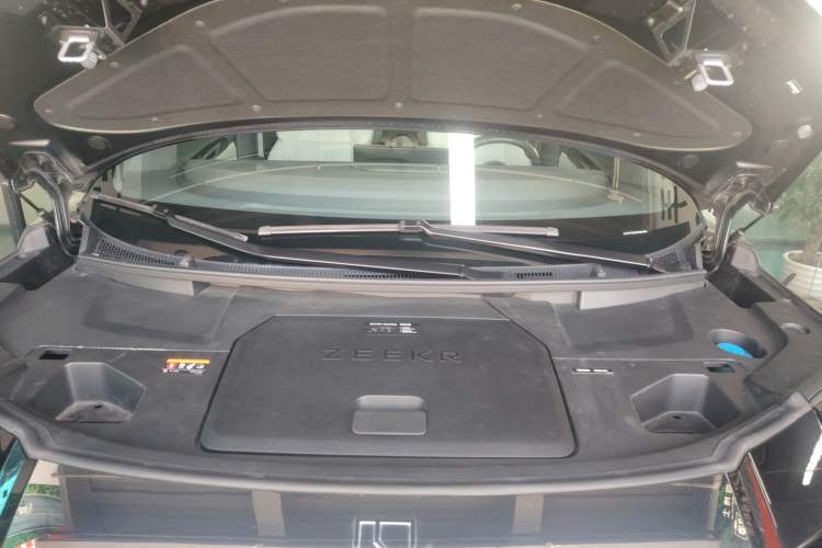 Used Zeekr 009 2022 ME Edition Engine Bay