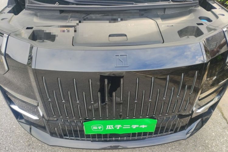 Used Zeekr 009 2022 WE Edition Engine Bay
