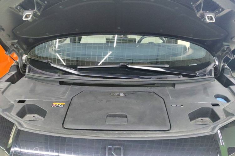 Used Zeekr 009 2022 WE Edition Engine Bay