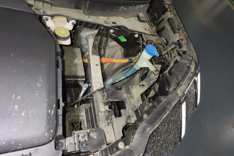 Used Zeekr 009 2022 Revised Model ME Edition Engine Bay Left