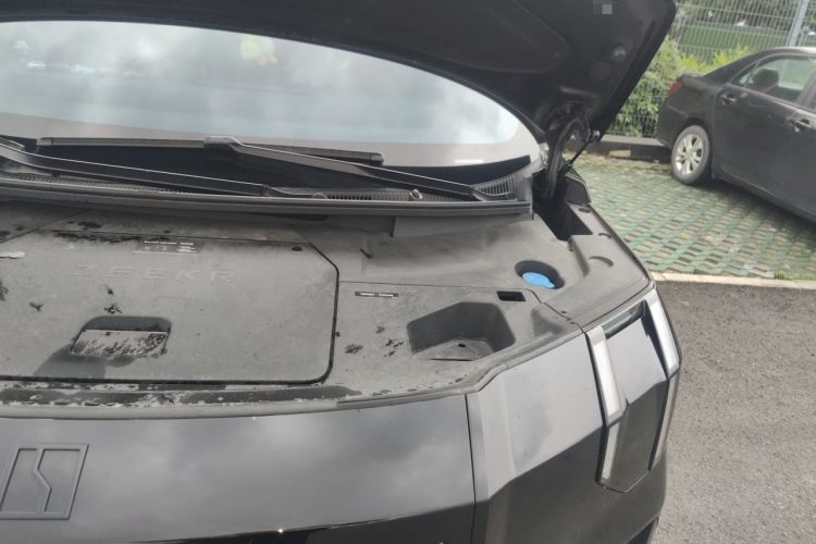 Used Zeekr 009 2022 WE Edition Engine Bay Left