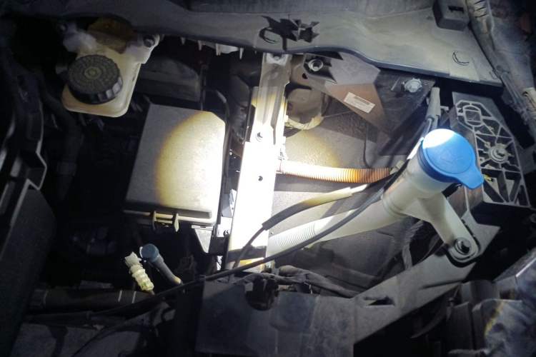 Used Zeekr 009 2022 WE Edition Engine Bay Left