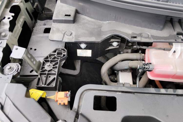 Used Zeekr 009 2022 WE Edition Engine Bay Right