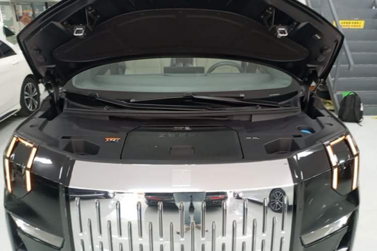 Used Zeekr 009 2022 ME Edition Engine Bay